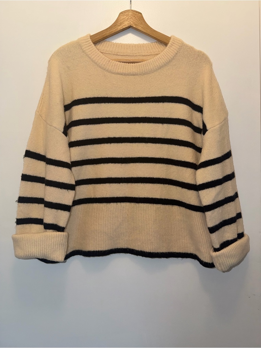 Don't Call Me Jennyfer Sweater Women's Small Black/Cream Striped Oversize Crew